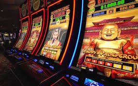 Người chơi Việt Nam trải nghiệm sảnh game s666me trên điện thoại di động